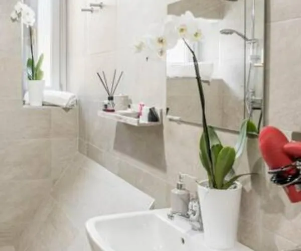 Corso Vittorio Emanuele - Nel Pieno Centro Storico 3* LʼAquila